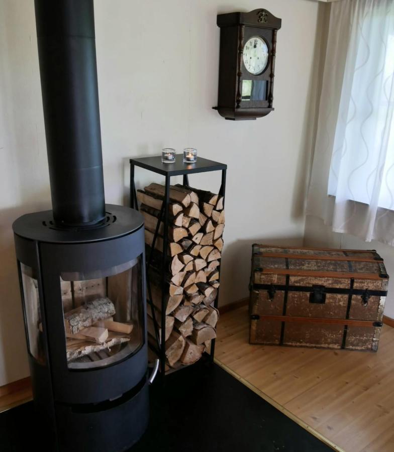 Ferienhaus Smultronsstaelle Hjo, Vaettern Экстерьер фото